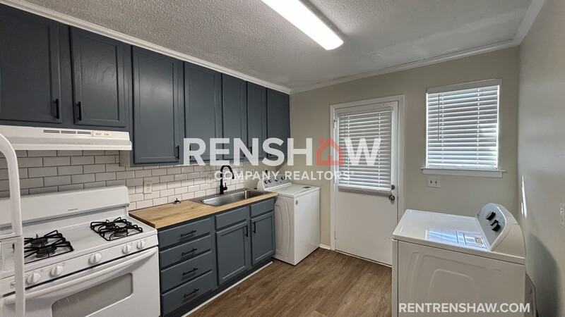 2940 Ruskin Rd - Photo 6 of 14