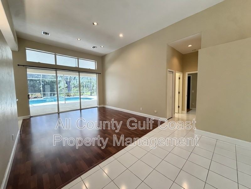 6809 Erica Ln - Photo 6 of 27