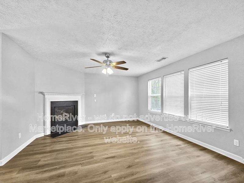 1236 Liriope Ln - Photo 4 of 21