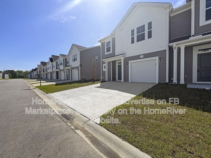 343 Sandridgebury Dr - Photo 3 of 21