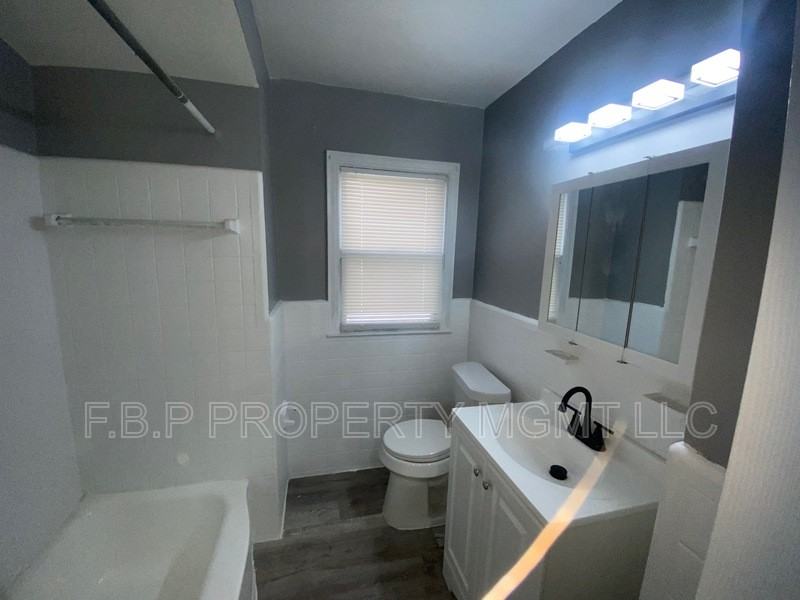 8443 Pierson St - Photo 7 of 11