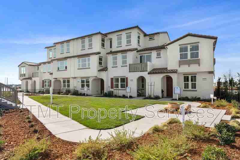 2957 Nimes Ln - Photo 3 of 50