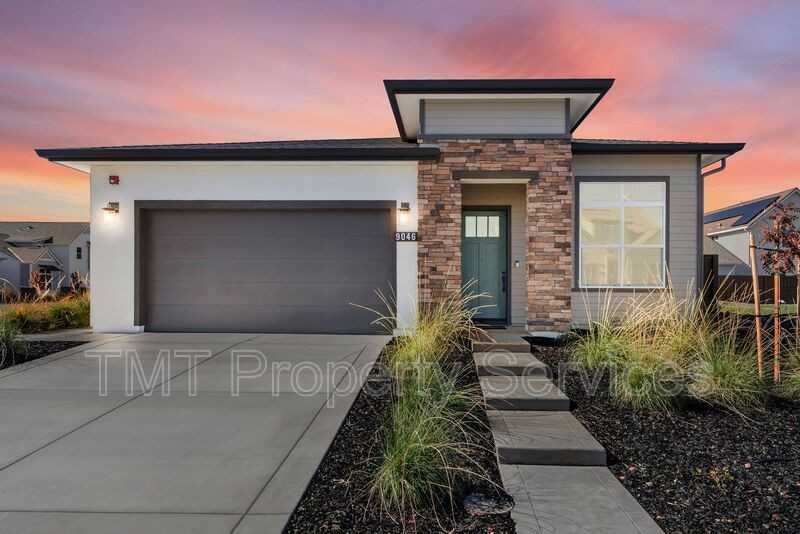 9046 Ventura St - Photo 2 of 17