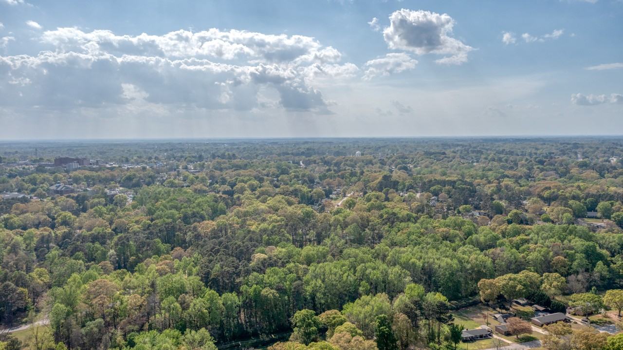 1416 Hilltop Dr - Photo 6 of 33