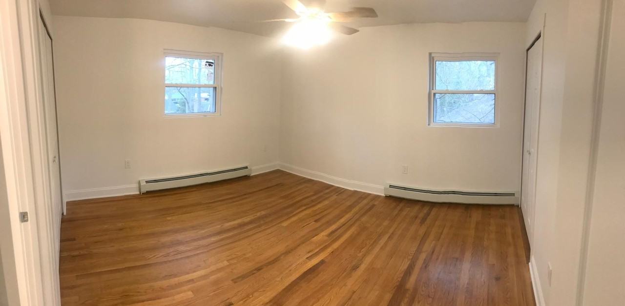 4812 Poinsettia Ave Se - Photo 5 of 16