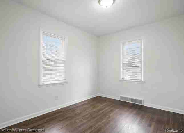 22625 Oaklane St #1 - Photo 4 of 8