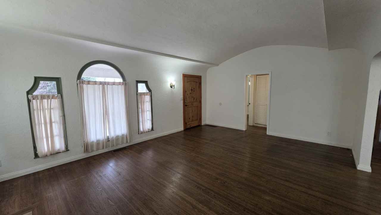 263 E Dexter St #263EDEXTER - Photo 3 of 26