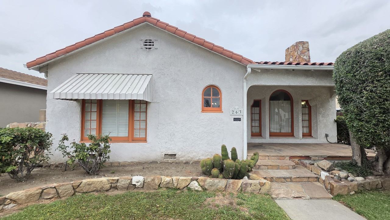 263 E Dexter St #263EDEXTER - Photo 6 of 26