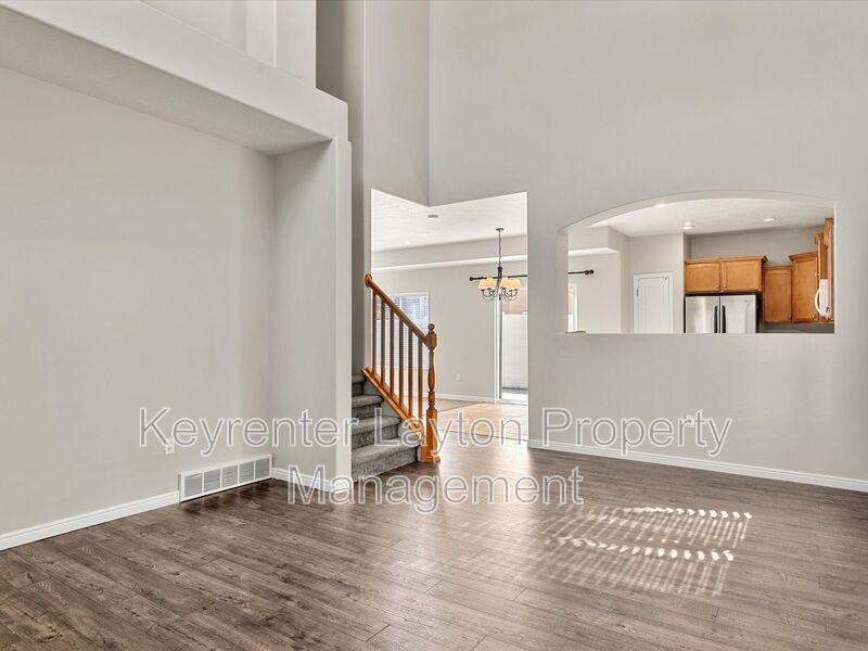 6171 Se - Photo 4 of 28