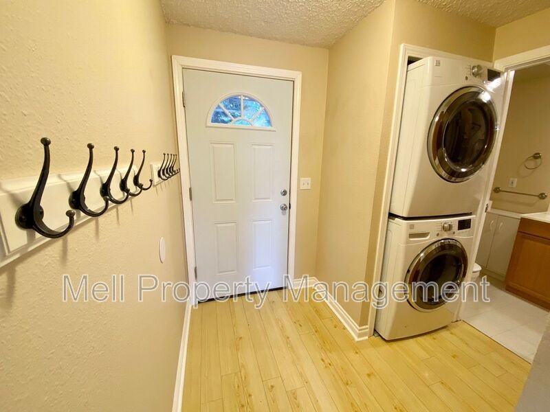 2370 E Phillips Lake Loop Rd - Photo 2 of 20