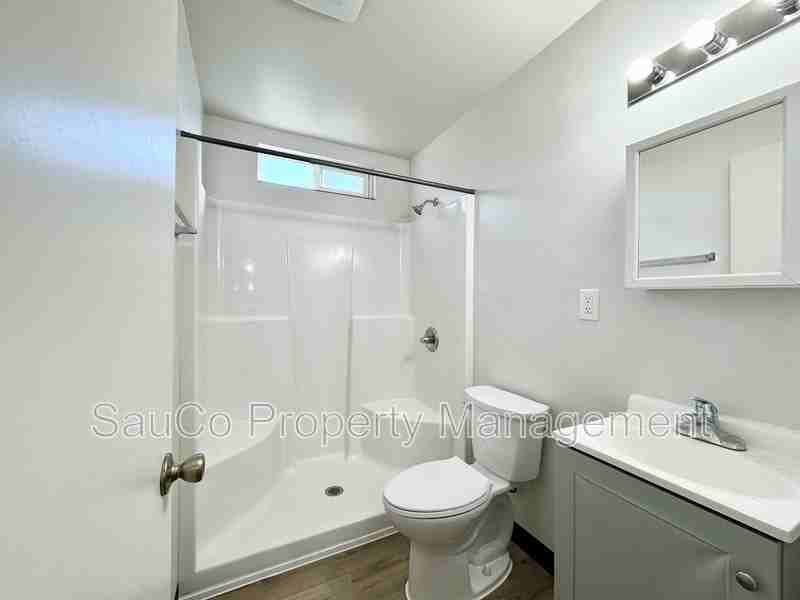 2737 Maywood Dr - Photo 7 of 8