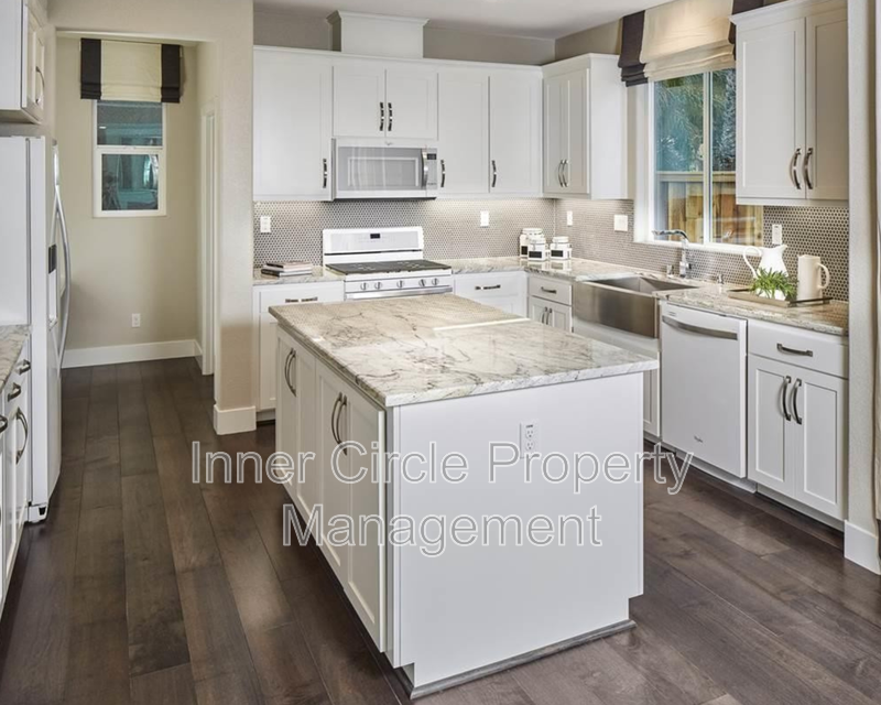 376 Bougainvilla Dr - Photo 7 of 13