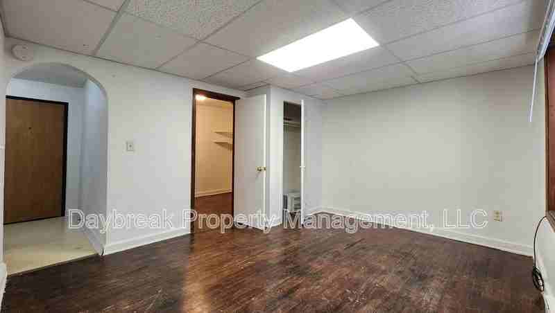 1318 1st Ave N - Photo 2 of 9