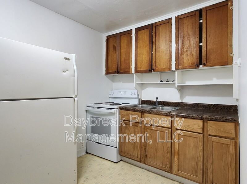 1318 1st Ave N - Photo 4 of 9