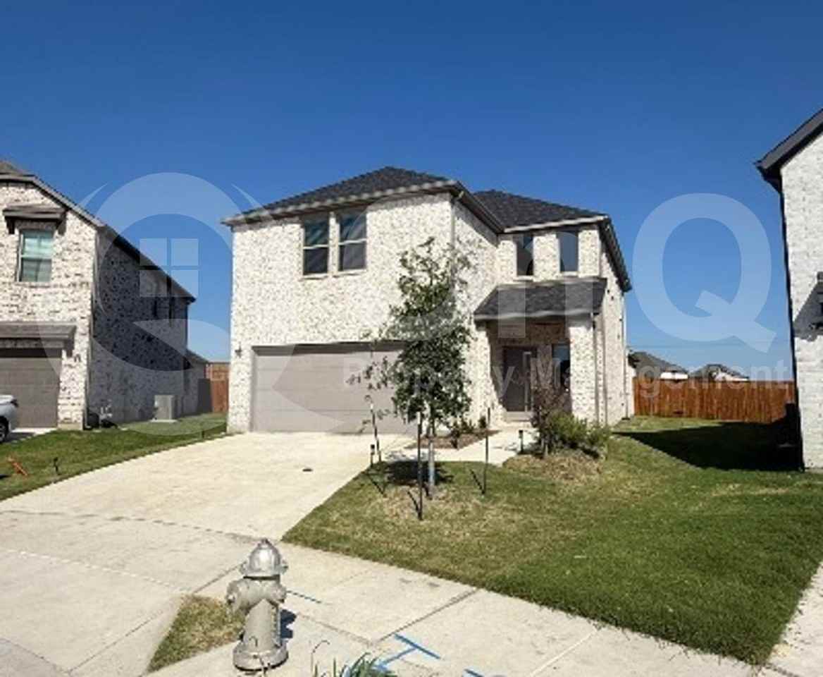 714 Melody Hill Dr - Photo 2 of 10