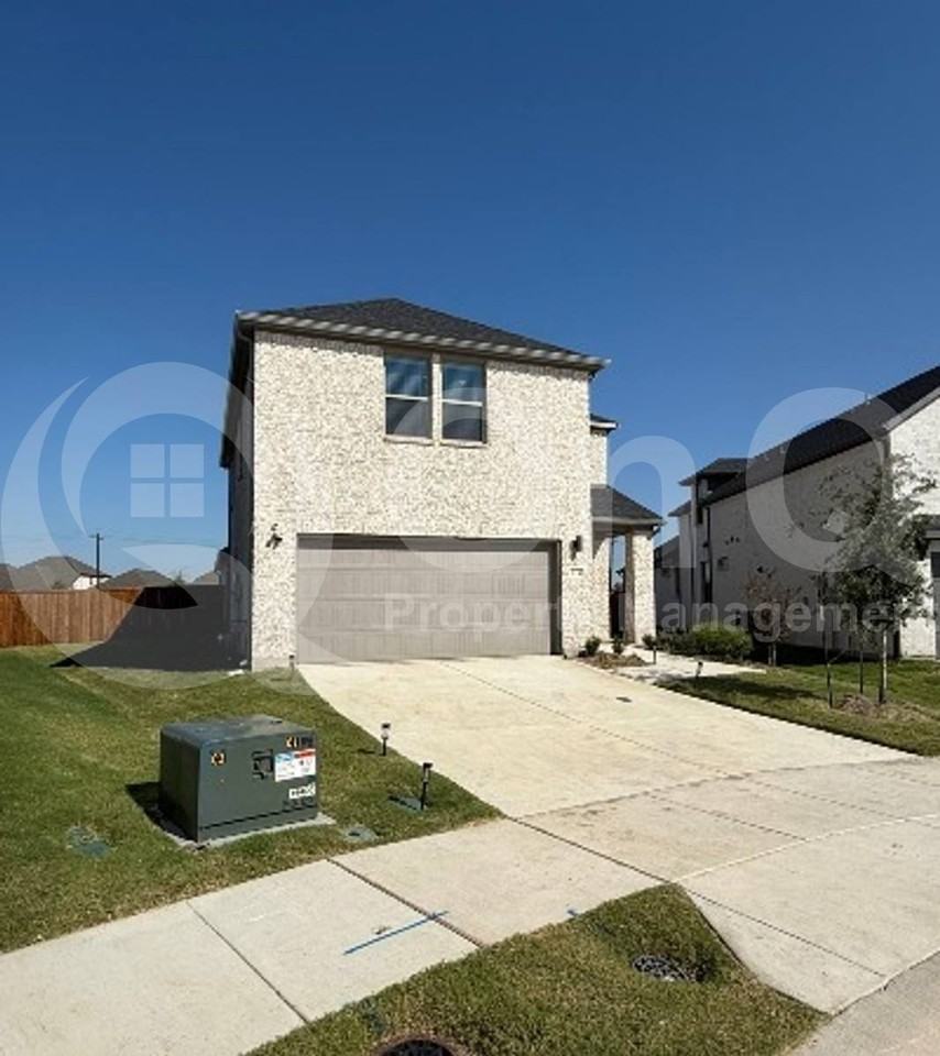 714 Melody Hill Dr - Photo 3 of 10