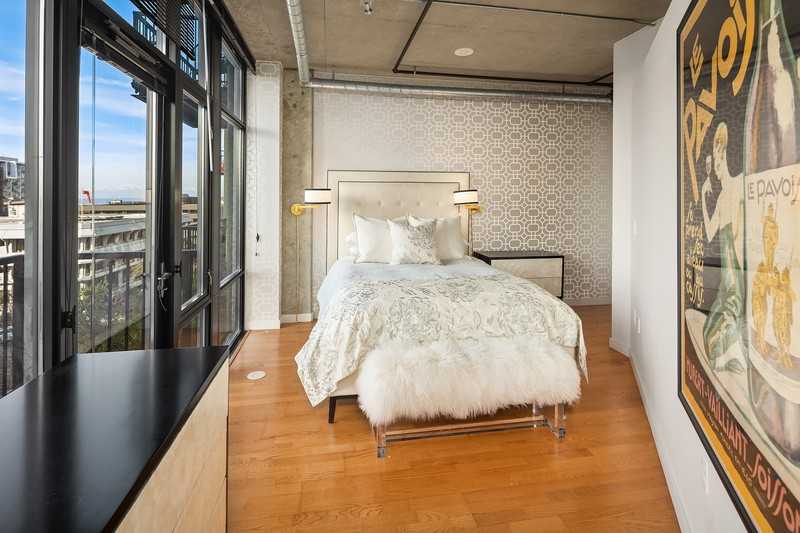 2720 3rd Ave #612 - Photo 5 of 27