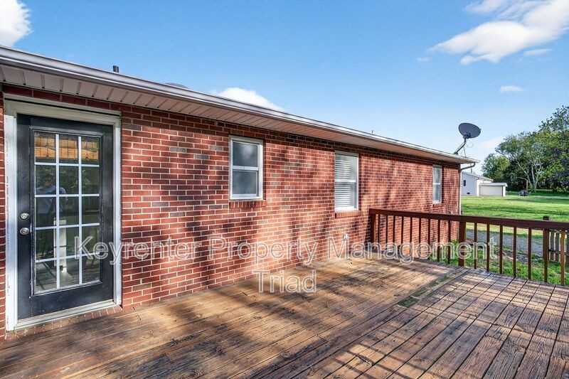 2580 Bethel Church Rd - Photo 7 of 42