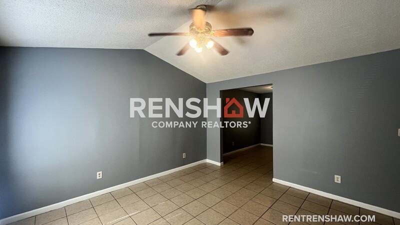 4407 Sherrycrest Cv - Photo 3 of 17