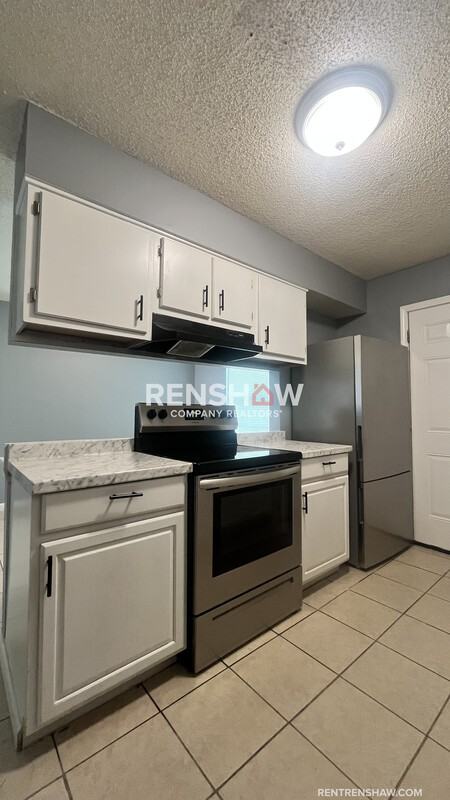 4407 Sherrycrest Cv - Photo 5 of 17