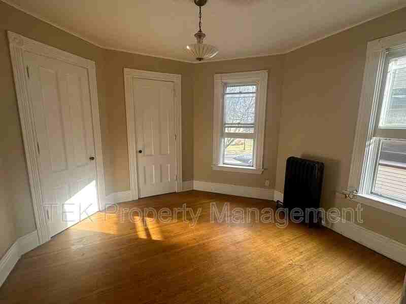 203 Fulton Ave - Photo 3 of 6