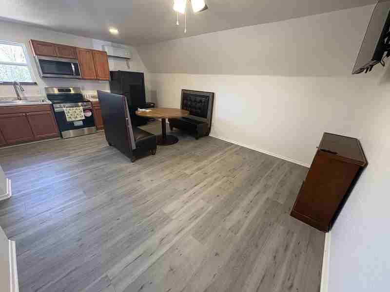 285 Hermit Ln - Photo 4 of 10