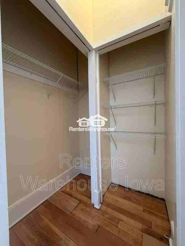 1215 25th St #1 - Photo 6 of 13