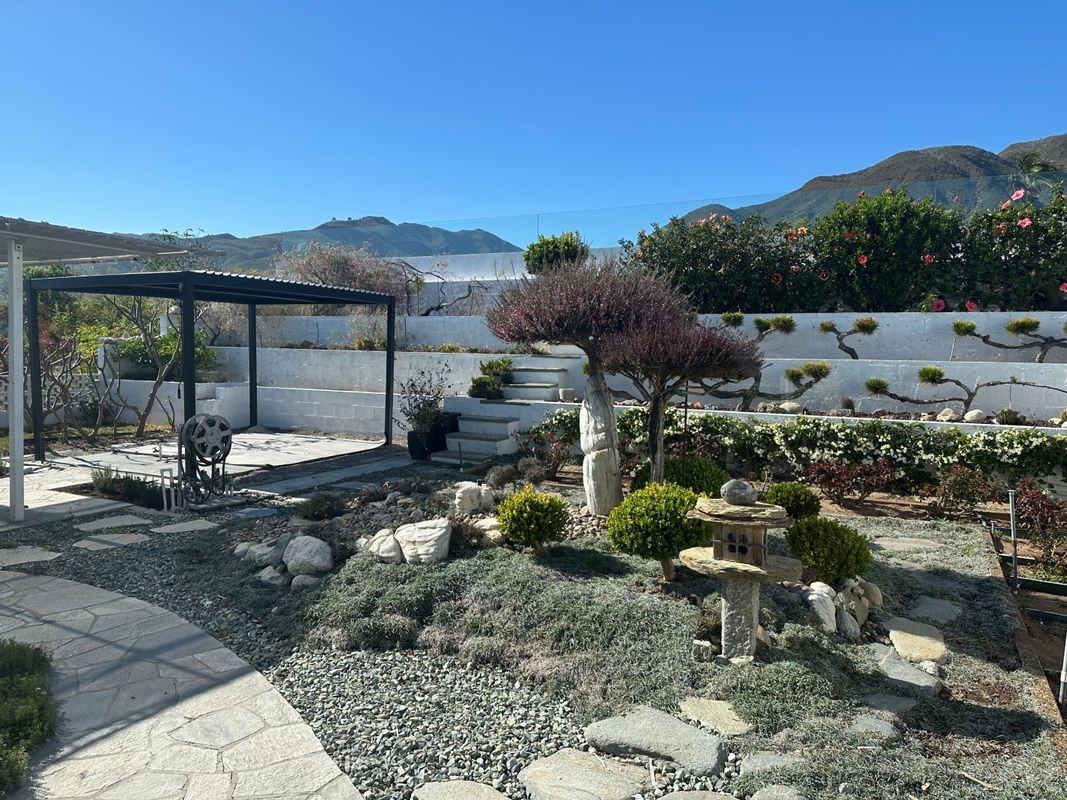 18145 Kingsport Dr - Photo 5 of 50