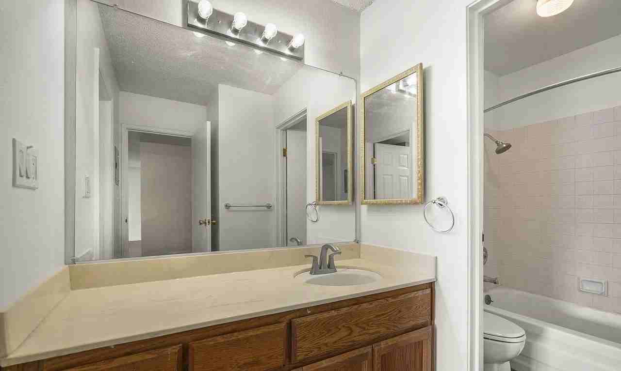 2845 Idlewild Dr - Photo 7 of 10