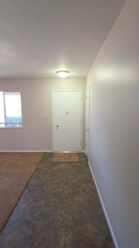 27131 Pinehurst Rd - Photo 5 of 36