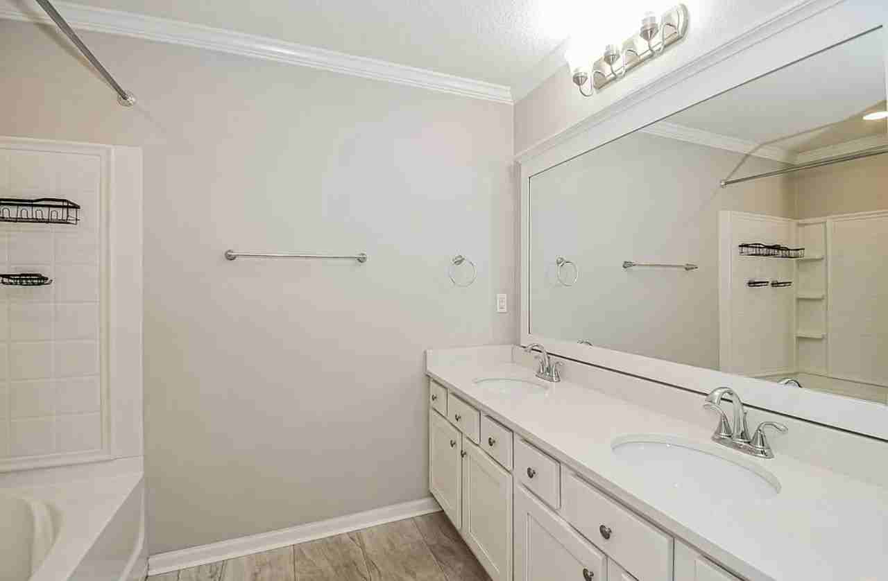 2231 Pebble Point Dr - Photo 7 of 9