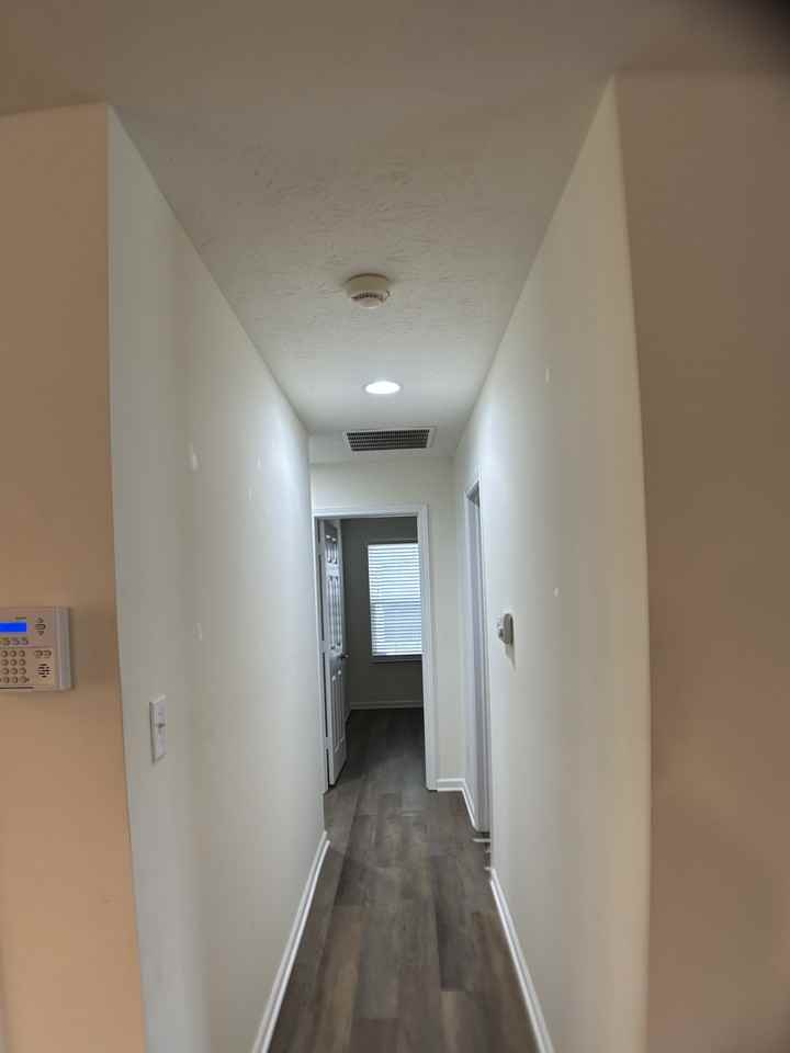 1034 Hendon Ct - Photo 7 of 15