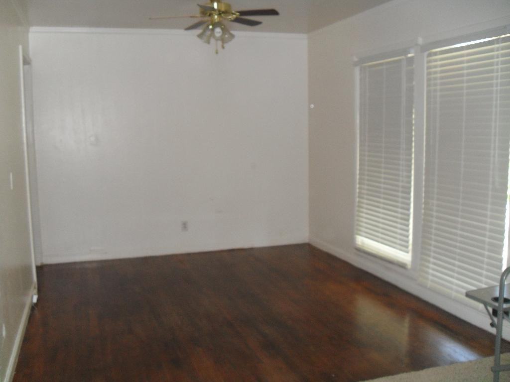 2531 Roslyn Way - Photo 5 of 36