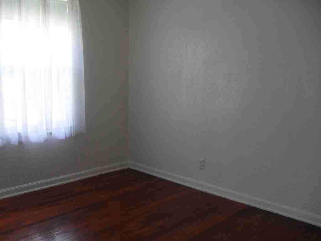 2531 Roslyn Way - Photo 7 of 36