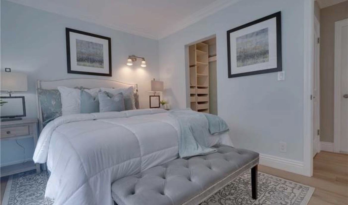 1313 18th St #2 - Photo 4 of 11