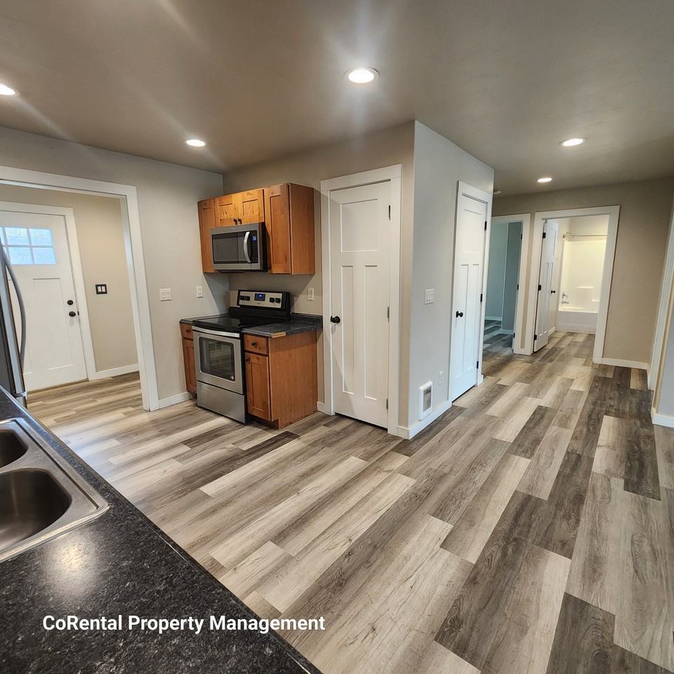 119 E Cottonwood Dr #2 - Photo 2 of 21