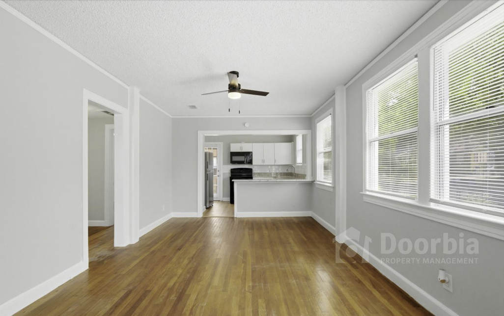 6716 Perry St - Photo 5 of 22