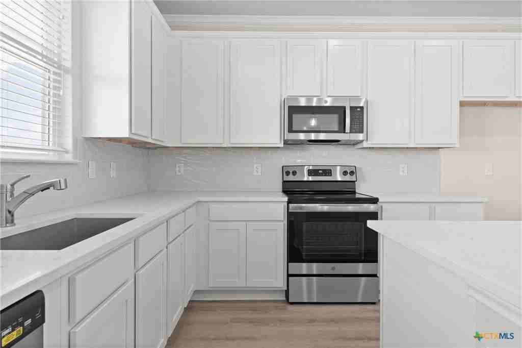 4818 Bellfalls Ct - Photo 5 of 26