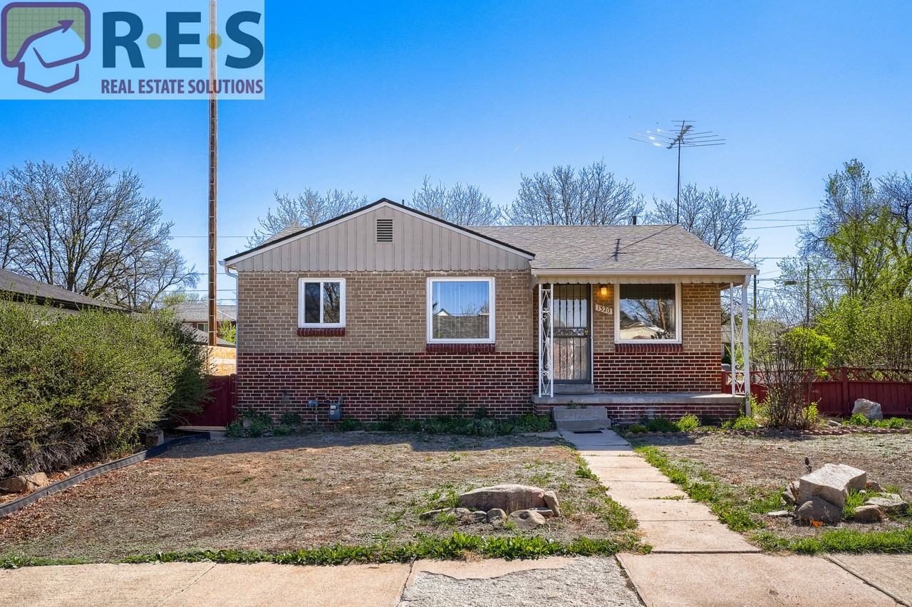 1320 Holly St - Photo 2 of 17