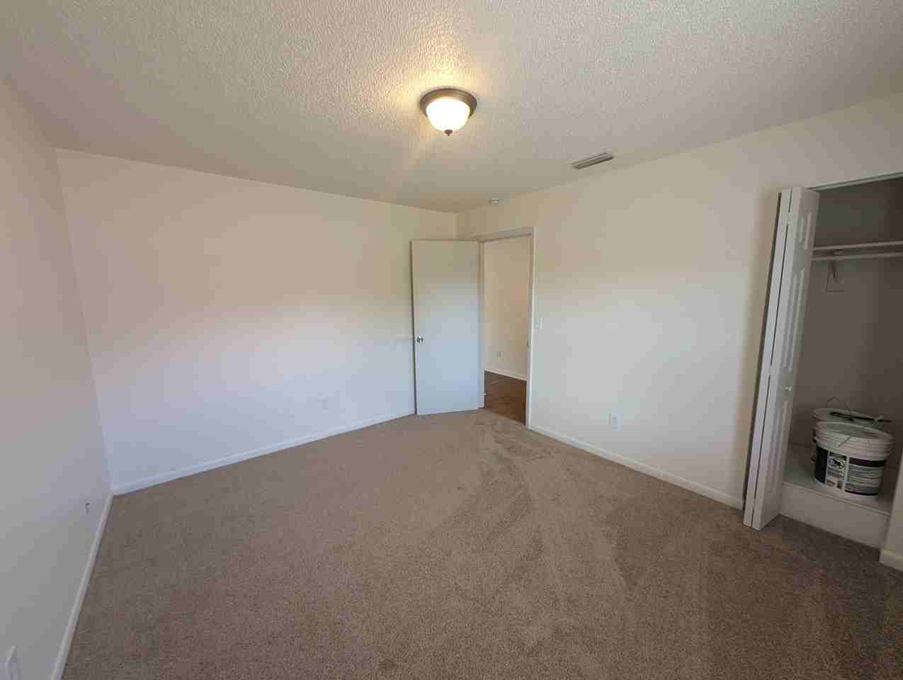 607 Kansas Ave - Photo 6 of 9