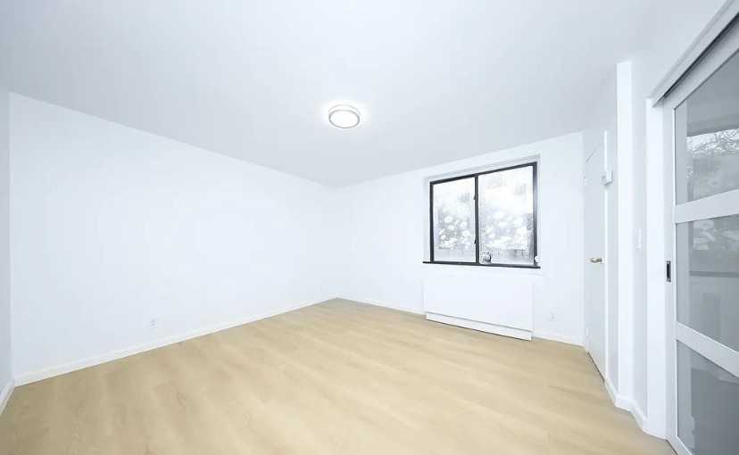 420 64th St #2E - Photo 5 of 9