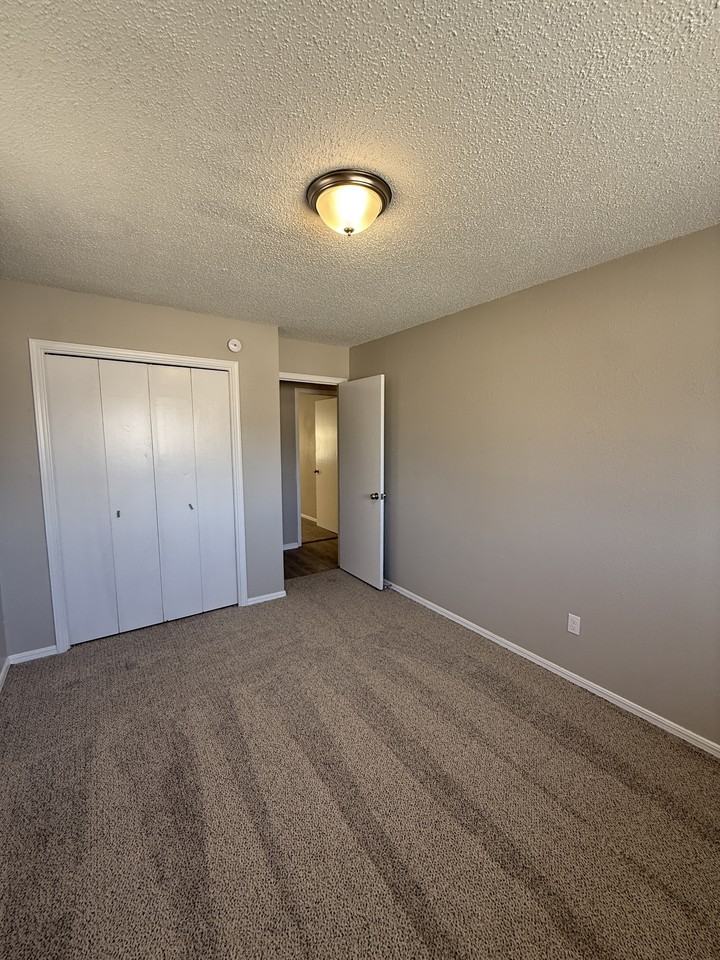 608 Sw 23rd St - Photo 7 of 15