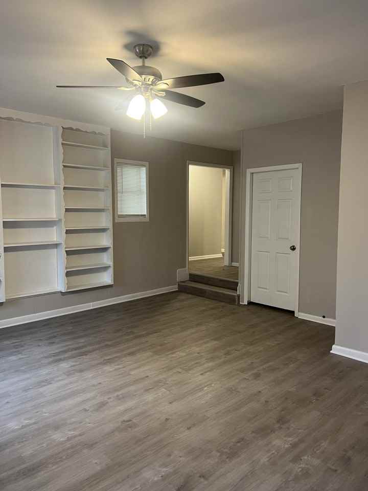 4406 Nw 54th St - Photo 5 of 16