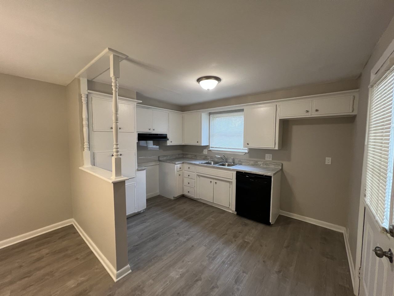 4406 Nw 54th St - Photo 6 of 16