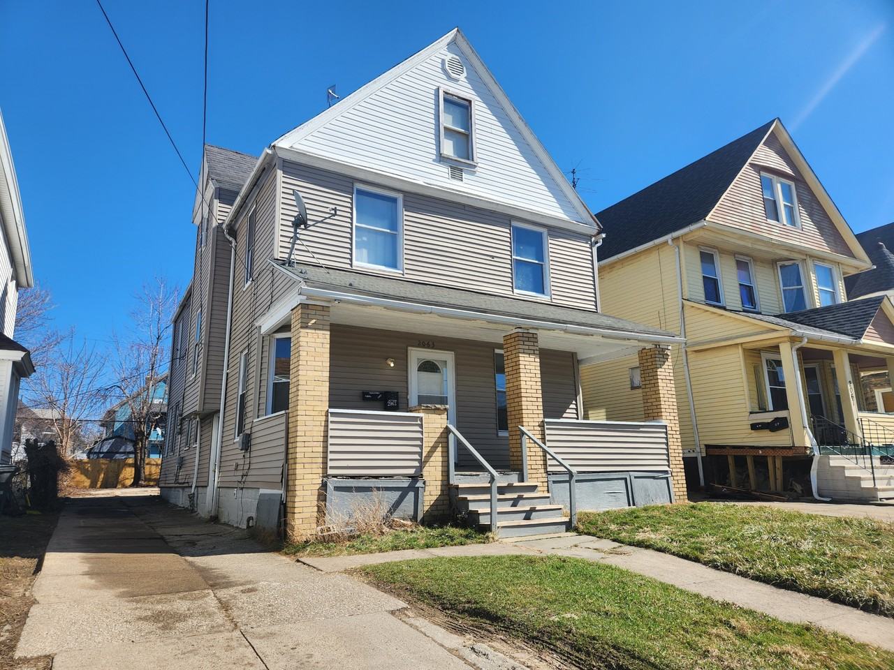 2063 W 104Th St - Photo 2 of 14