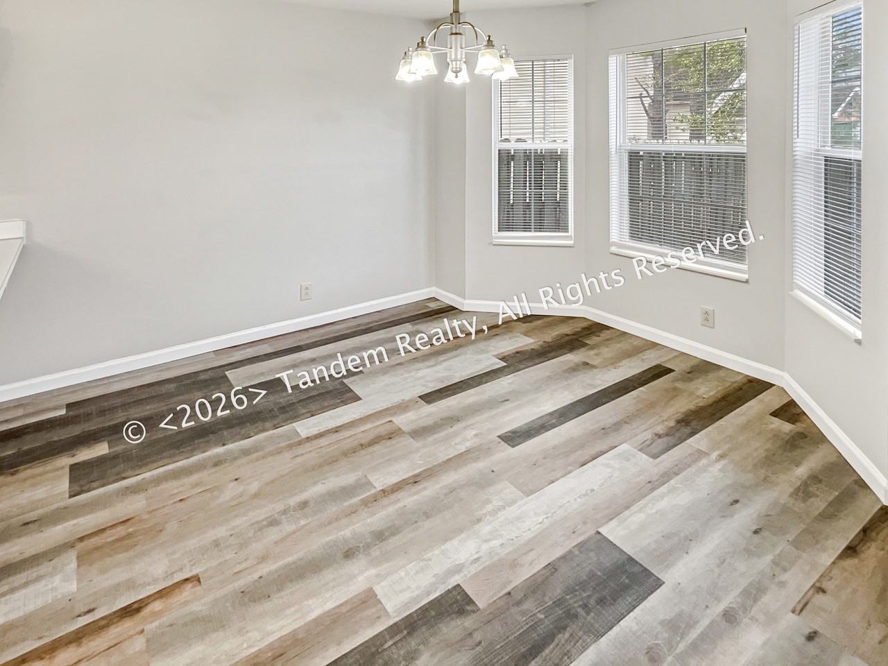 512 Selsey Ct S - Photo 5 of 19