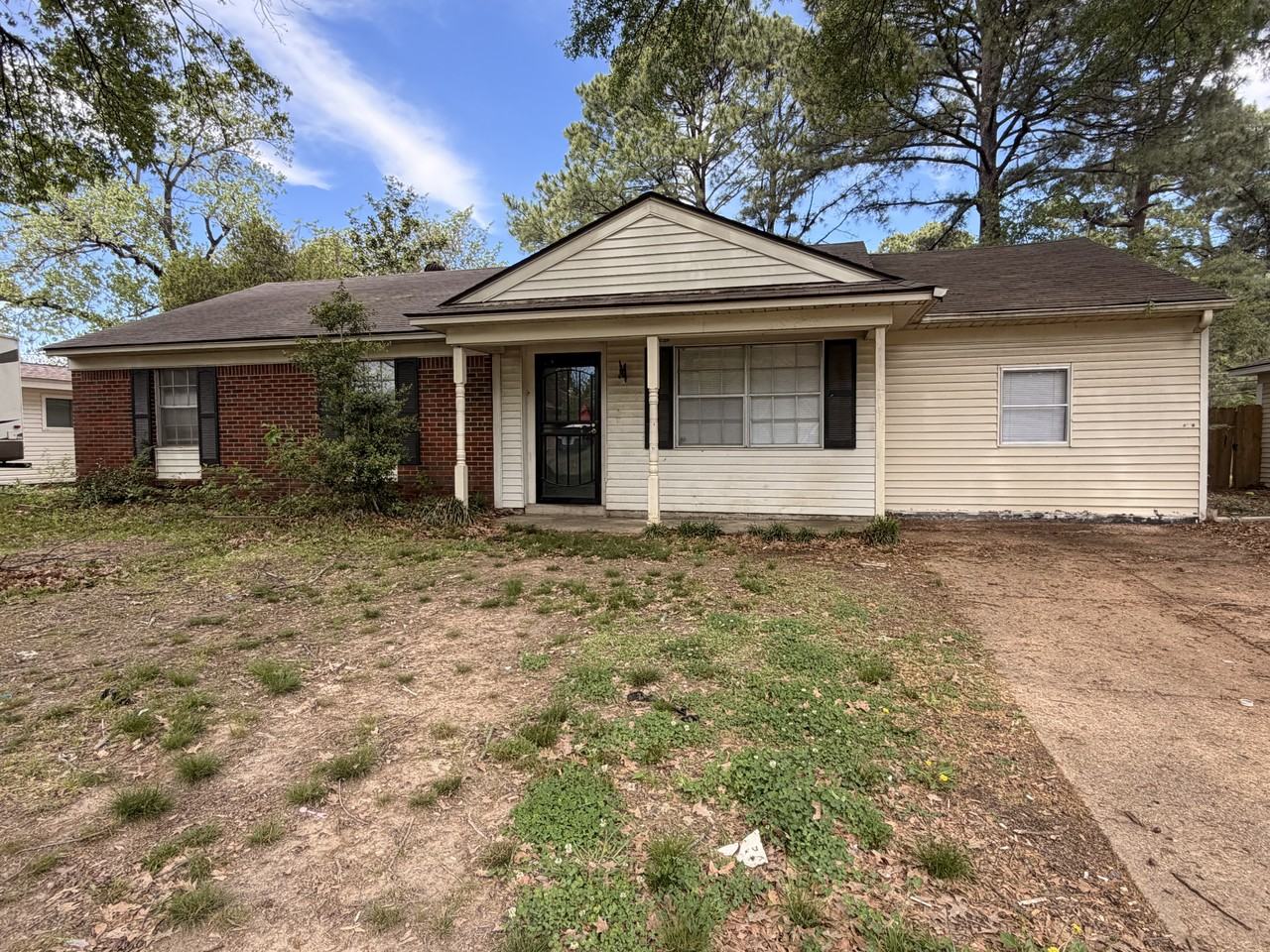 1424 Ticonderoga Dr - Photo 2 of 22
