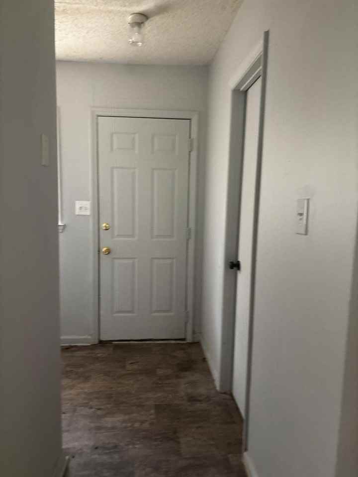 4809 Thornwood Rd - Photo 4 of 12