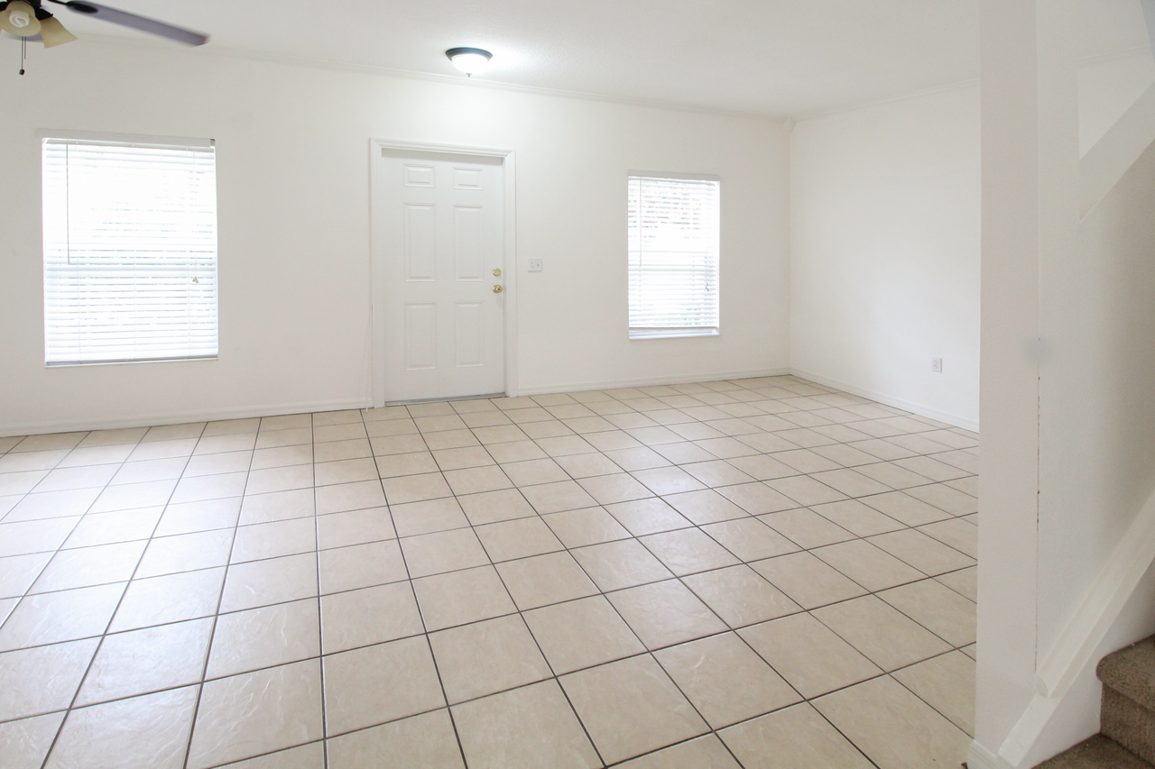 6209 Flagfish Ct #102 - Photo 4 of 26