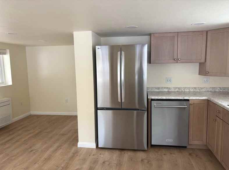 5933 Shasta Ave #B - Photo 2 of 13